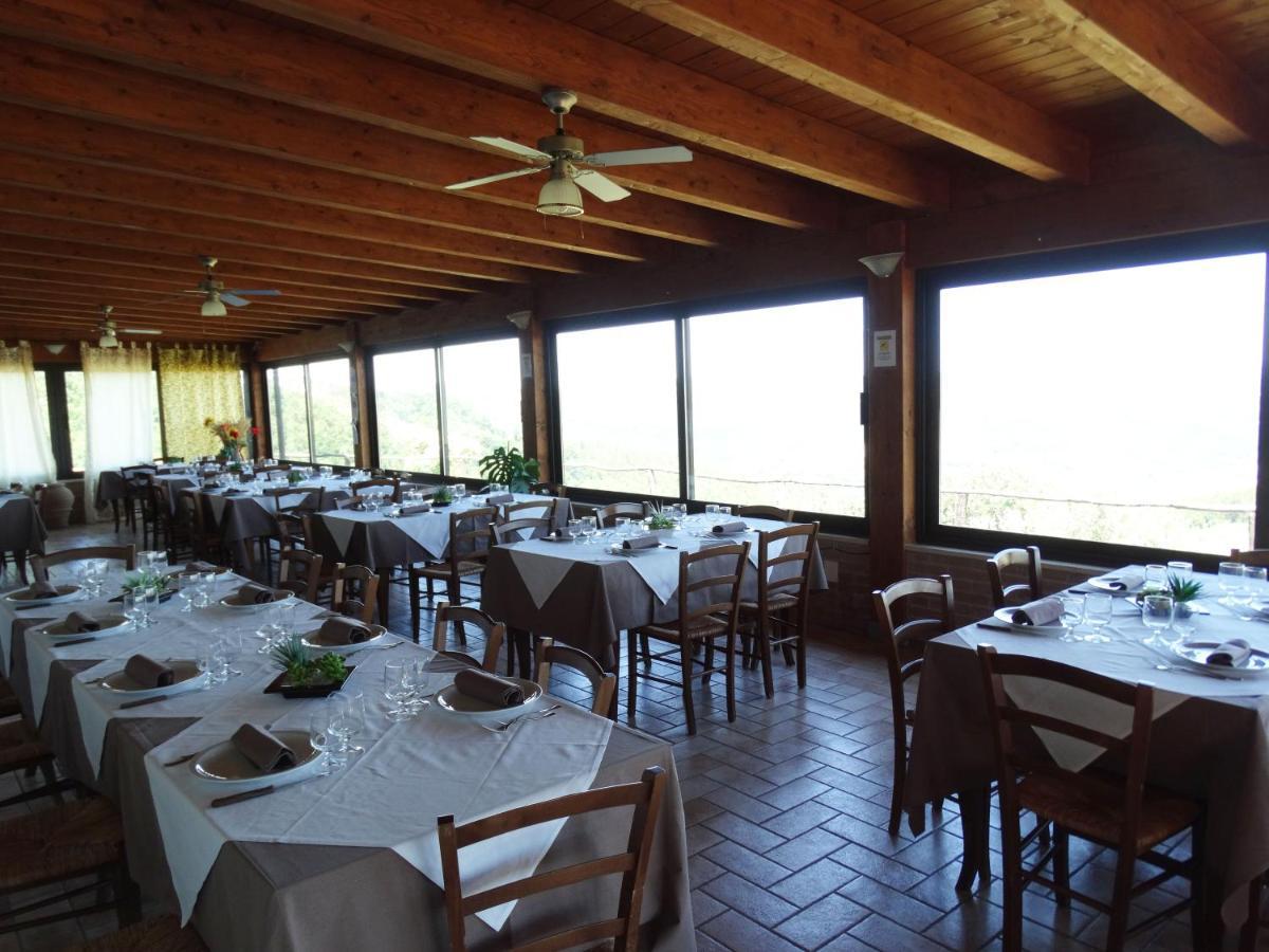 Agriturismo La Terrazza Valfabbrica Екстер'єр фото