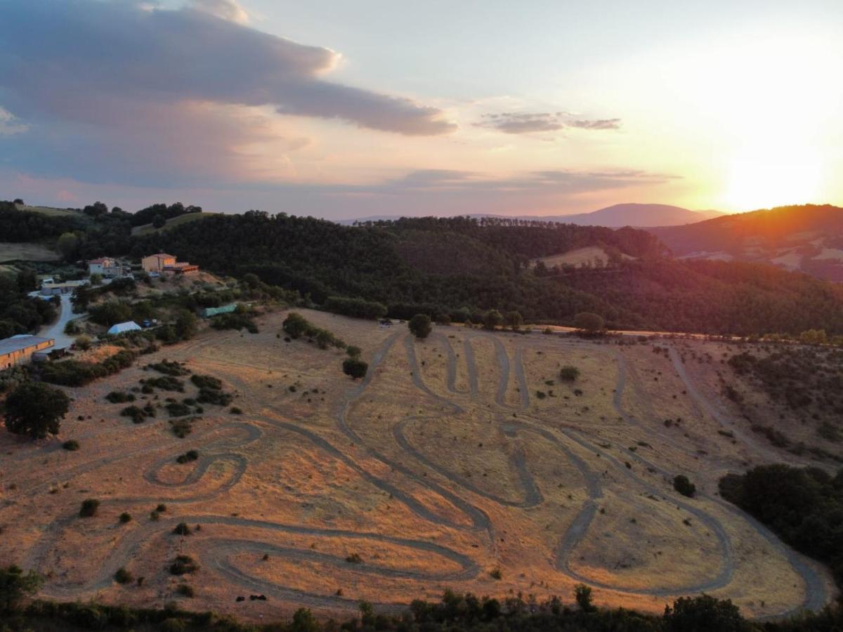 Agriturismo La Terrazza Valfabbrica Екстер'єр фото